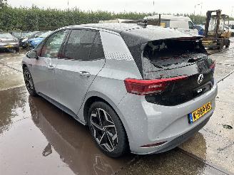 uszkodzony samochody osobowe Volkswagen ID.3 FIRST PLUS 58KW 2020/12