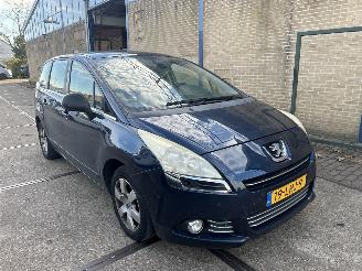 krockskadad bil auto Peugeot 5008 1.6 THP ST 7 PERSOONS 2010/4
