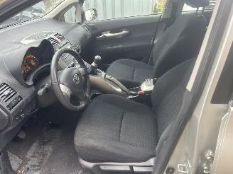 Toyota Auris 1.4 D-4D TERRA picture 7