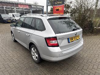 Voiture accidenté Skoda Fabia 1.2 TSI Style  Busnessline Pro 2016/1