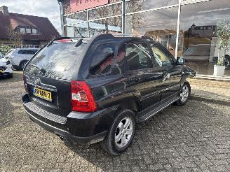 Kia Sportage 2.0  CVVT  X-Ecutive picture 3