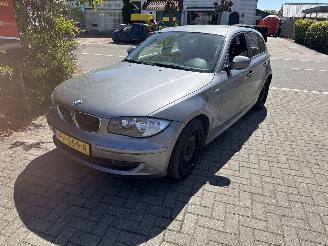 Schadeauto BMW 1-serie 116 I High Executive 2010/3