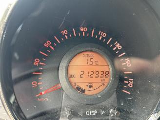 Toyota Aygo 1.0 VVT-I X-PLAY picture 12