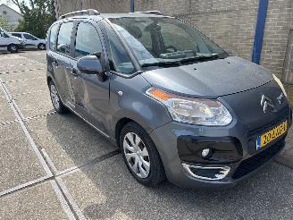 Citroën C3 picasso 1.4 VTI AURA picture 4