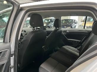 Volkswagen Golf 1.6 TDI Trendline BlueMotion picture 14