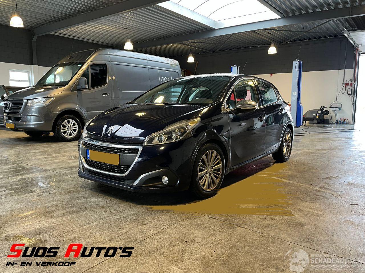 Peugeot 208 1.6 BlueHDi Blue Premium 90.000 KM!