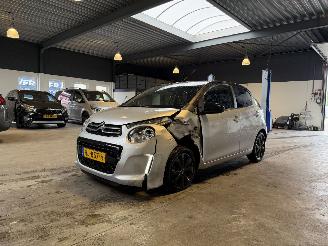Vaurioauto  passenger cars Citroën C1 1.2 PureTech Shine 2015/11