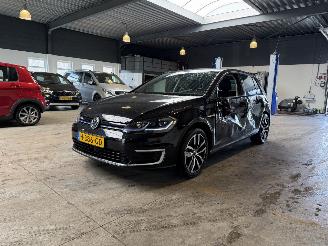 krockskadad bil auto Volkswagen Golf E EDITION! 54.000 NAP! 2020/1