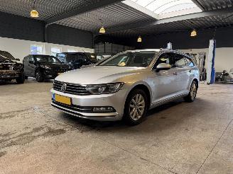 skadebil auto Volkswagen Passat 1.6 TDI BlueMotion 2015/4