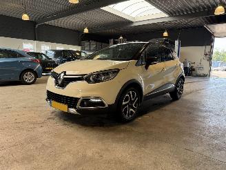 skadebil auto Renault Captur 0.9 TCe 2015/3