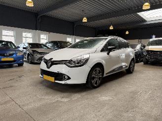 uszkodzony samochody osobowe Renault Clio 0.9 TCe Night&Day 2014/8