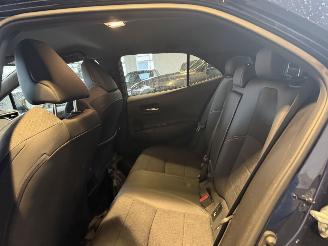Toyota Corolla 1.8 Hybrid Dynamic picture 15