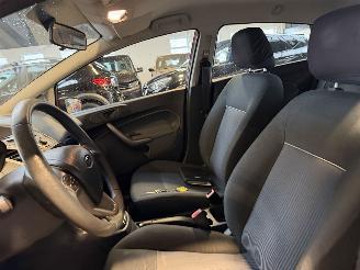 Ford Fiesta 1.4 Automaat! picture 16