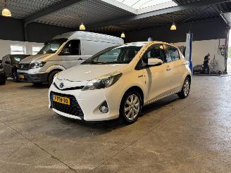Voiture accidenté Toyota Yaris 1.5 Hybrid 2014/3