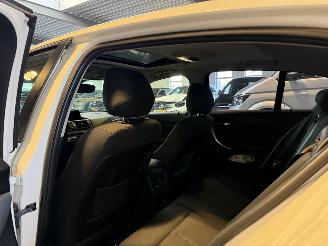 BMW 1-serie 116i picture 13