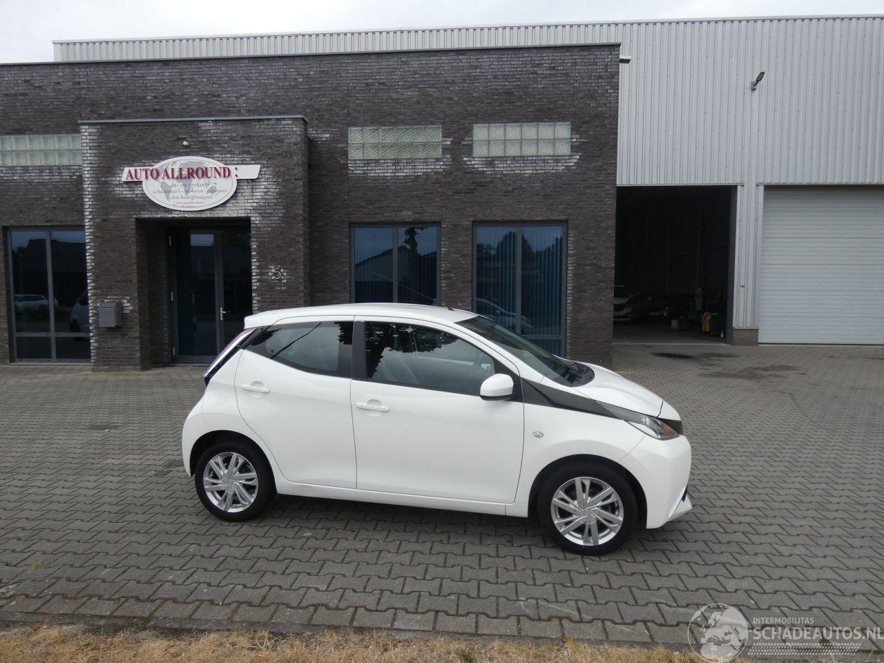 Toyota Aygo 1.0 VVT-i x-pure