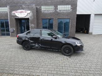 uszkodzony samochody osobowe Volkswagen Jetta 1.2 TSI Trendline 2015/1