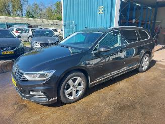 Unfallwagen Volkswagen Passat Passat Variant (3G5) Combi 1.6 TDI 16V DCXA 2015/6