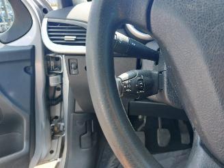 Peugeot 207 207 SW (WE/WU) Combi 1.6 HDi 16V picture 11