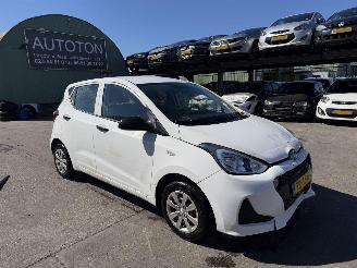 Schadeauto Hyundai I-10 1.0i 49KW I-Drive 5-Deurs 2018/10