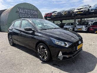 Schadeauto Hyundai I-20 1.0 T-GDI Autom. 74KW Clima Navi Camera Comfort Smart NAP 2021/5