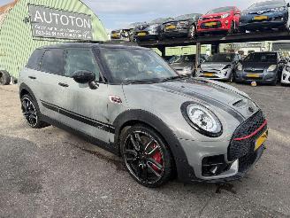 Schadeauto Mini Clubman 2.0 JCW 306PK Autom. ALL4 Pano Clima Navi Led Xenon Chili Led Xenon NAP 2019/9
