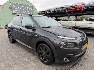 Schadeauto Citroën C4 cactus 1.2 e-VTI Autom. 60KW Pano Clima Navi Camera Led Business NAP 2014/11