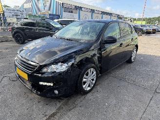 Avarii autoturisme Peugeot 308 1.6 Bluehdi 88KW Pano Clima Navi Executive Bleu Lease 5-Drs NAP 2015/12