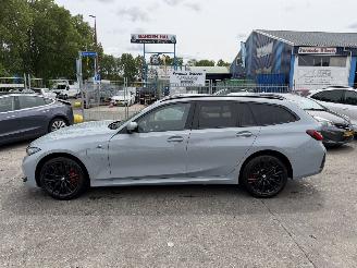 BMW 3-serie 330e 135KW Pano Clima Navi M-Pakket NAP picture 2