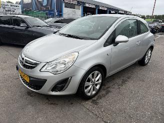 Damaged car Opel Corsa 1.2-16V 63KW Airco Anniversary Edition NAP 2012/4