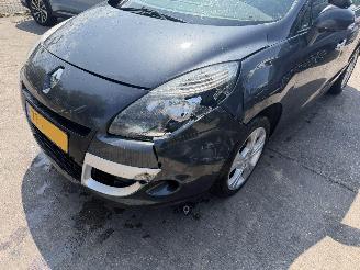 Renault Scenic 2.0 103KW Automaat Clima Navi Dynamique NAP picture 12