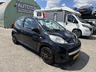 uszkodzony samochody osobowe Peugeot 107 1.0-12V 50KW XR NAP 2009/6