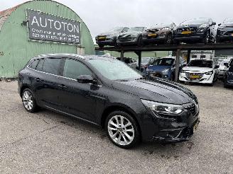 Avarii autoturisme Renault Mégane 1.3 TCE 103KW Clma Navi Led Limited NAP 2018/9