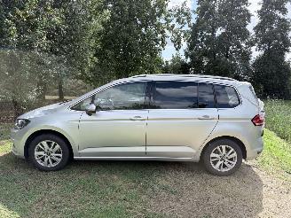 Volkswagen Touran HIGHLINE 5Pers picture 2
