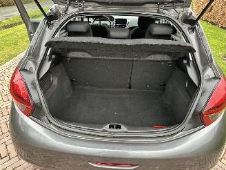Peugeot 208 Tech edition picture 16
