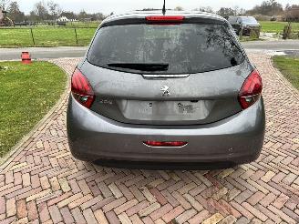 Peugeot 208 Tech edition picture 6