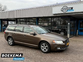 Schadeauto Volvo V-70 1.6 T4 Nordic+ Leer Stoelverw Navigatie Cruise 2014/5