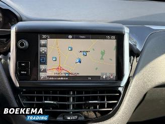 Peugeot 208 1.2 PureTech Blue Lion Navigatie Airco Cruise picture 24