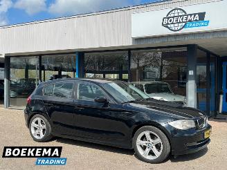 krockskadad bil auto BMW 1-serie 116i Business Line Cruise Climate Trekhaak 2009/10