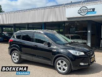 Schadeauto Ford Kuga 1.5 Titanium Styling Pack Navigatie Cruise Climate Stoelverw. 2016/8