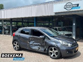 Vaurioauto  passenger cars Kia Rio 1.2 CVVT Super Pack Keyless Climate Cruise PDC 2013/5