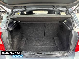 BMW 1-serie 116i Airco 5-Deurs picture 17