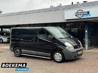 krockskadad bil auto Nissan Primastar 2.5 DCI Automaat Airco 3-pers Cruise 2006/8