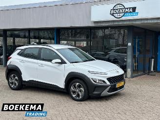 damaged passenger cars Hyundai Kona 1.6 GDI HEV Comfort Climate Cruise 2022/11
