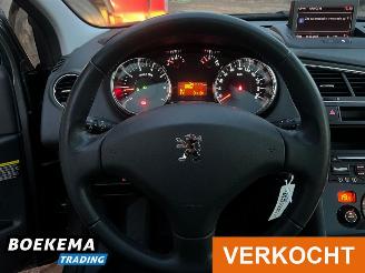 Peugeot 5008 1.6 THP ST Aut Panorama Navigatie Climate Cruise PDC Glazen dak picture 22