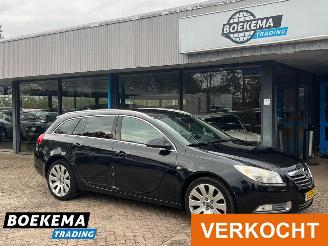 uszkodzony samochody osobowe Opel Insignia 2.0 T Sport 4x4 250PK Aut Navi Climate Stoelver. 2011/10
