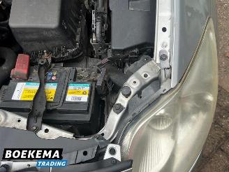 Toyota Auris 1.3 Aspiration Navigatie Climate Trekhaak picture 12