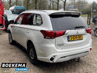 Mitsubishi Outlander 2.4 PHEV Intense+ Pano Leer Stoel/Stuurverw. Navi Camera PDC picture 3