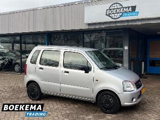 damaged passenger cars Suzuki Wagon-R+ 1.0 Trend Trekhaak 2006/8