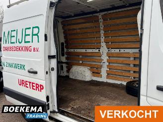 Renault Master T35 2.3 DCI L2H3 3-Pers Navigatie Cruise Airco PDC Trekhaak picture 10